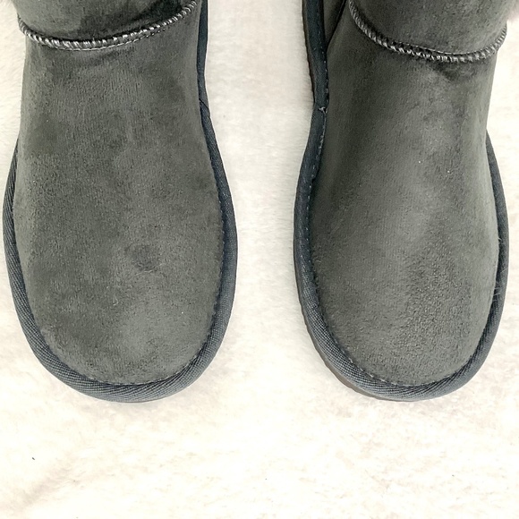 HStylish Gray Slip On Calf High Fur-Lined Waterproof Winter Snow Boots - Picture 8 of 16